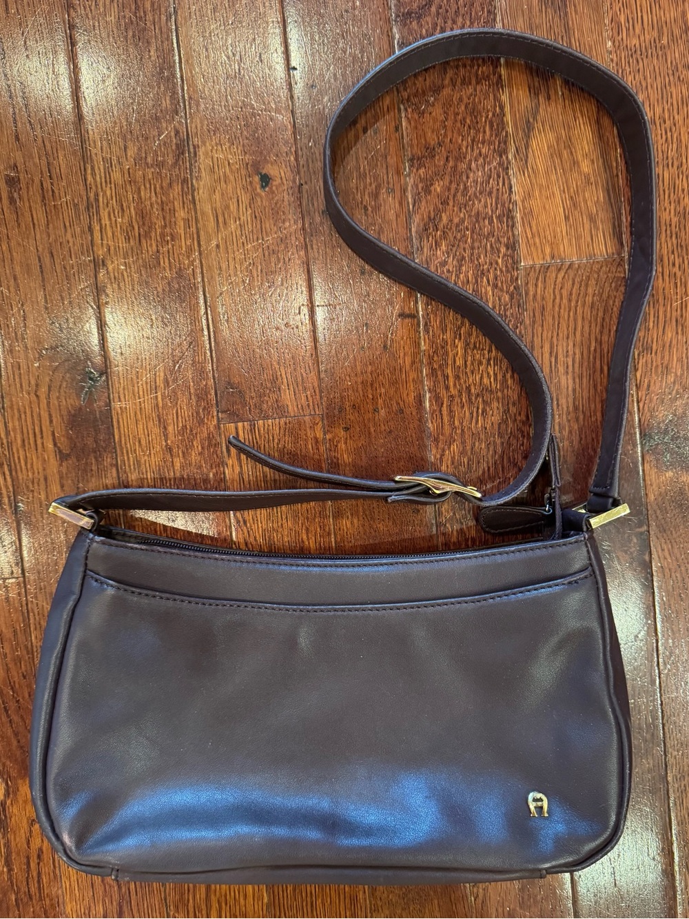 Vintage Burgundy Oxblood Leather Shoulder Crossbody Bag 90s Old Money Minimalist
